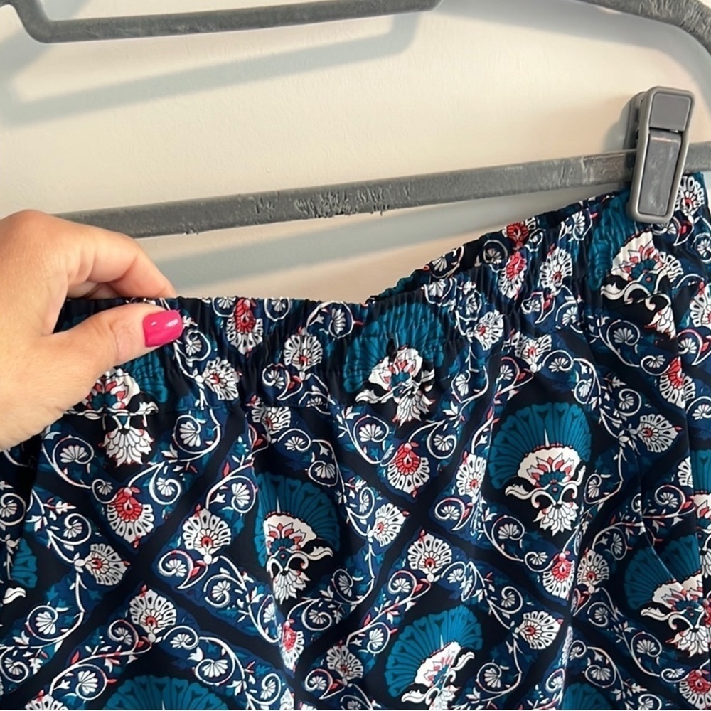 LOFT Navy Floral Pencil Skirt​ - Small - Picture 6 of 9